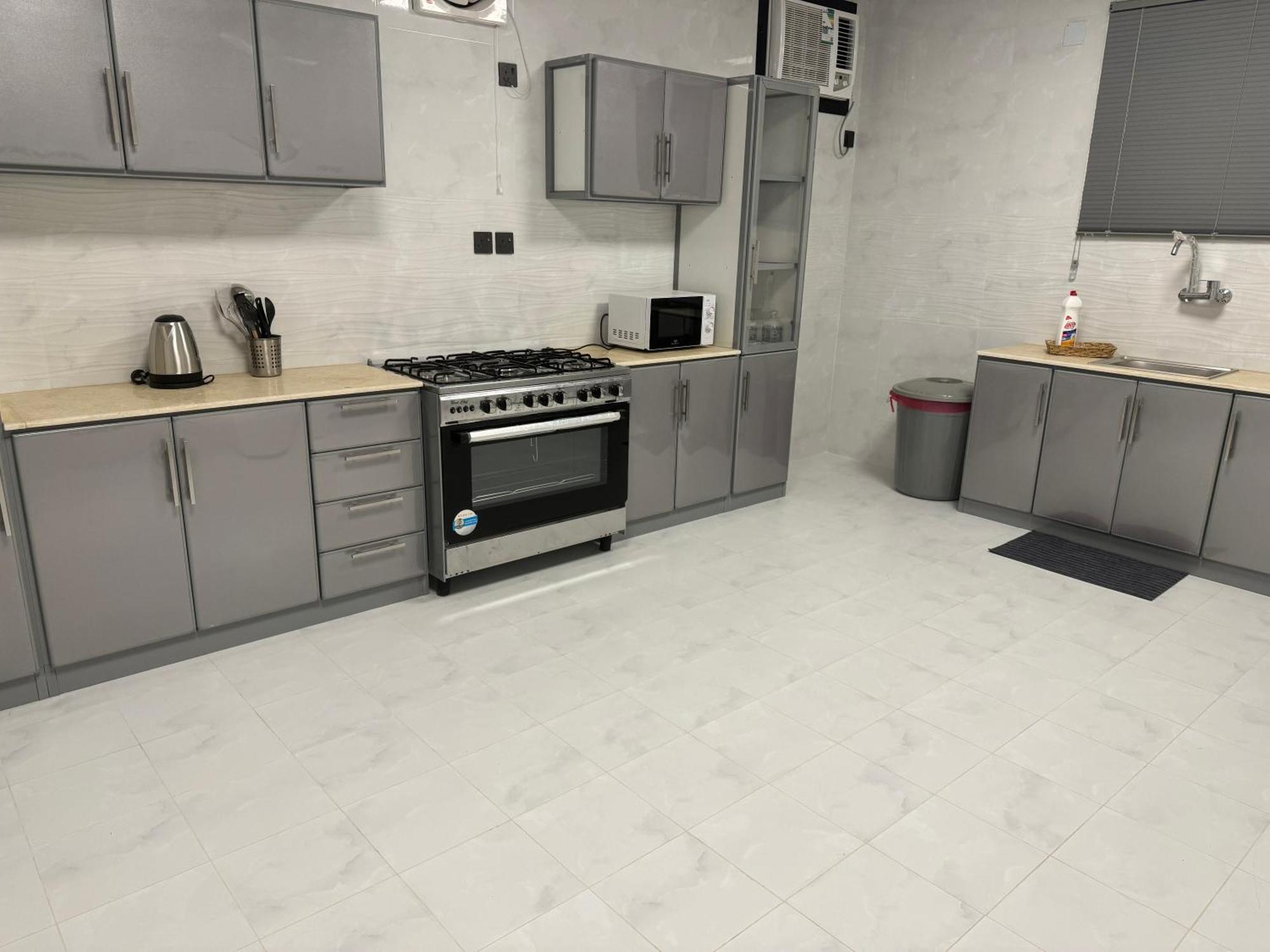 אל-מדינה Almansour Laxury Apartements מראה חיצוני תמונה