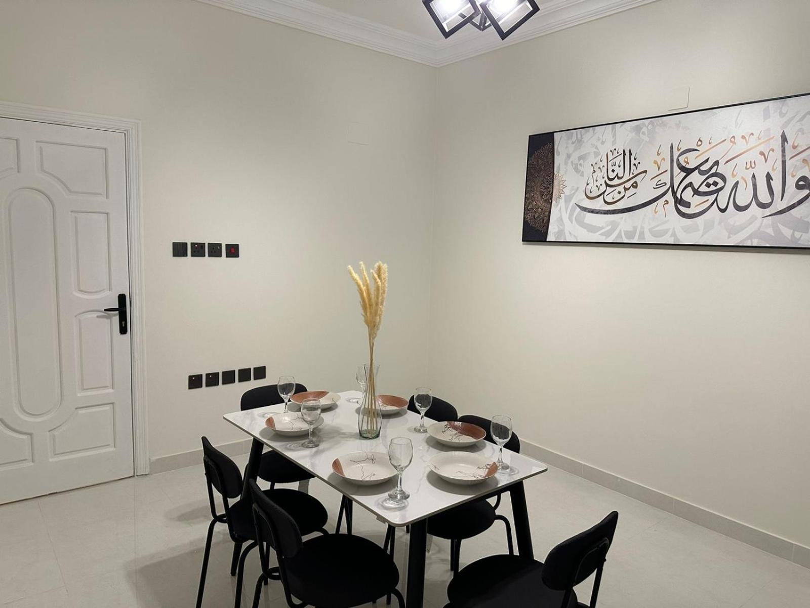 אל-מדינה Almansour Laxury Apartements מראה חיצוני תמונה